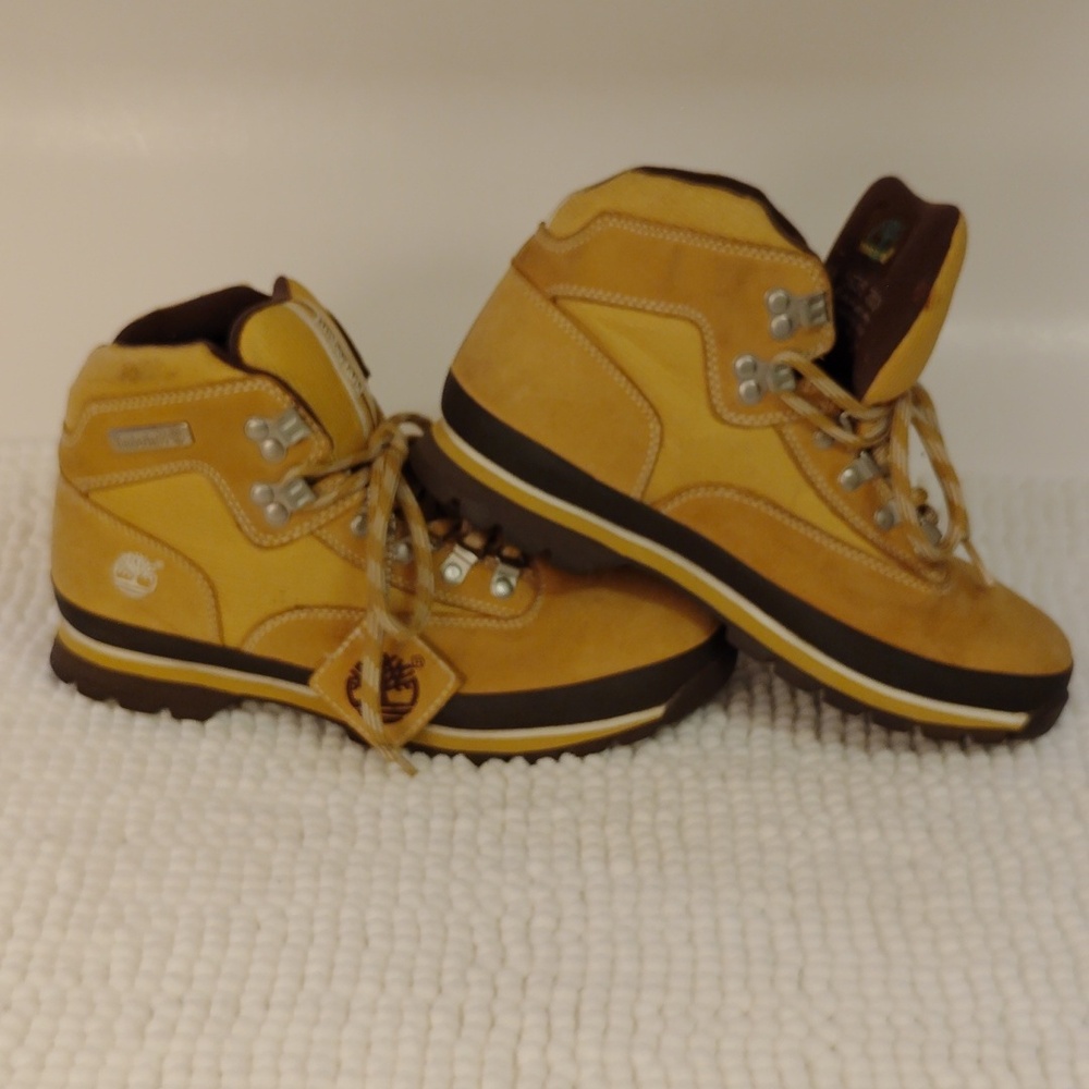 Timberland Tan  Hiking Boots - Picture 3 of 8
